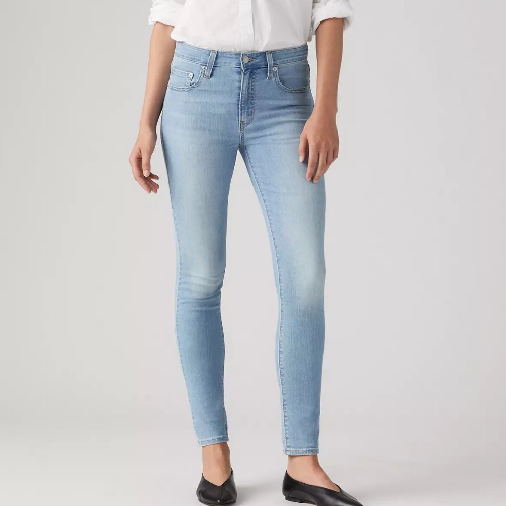 Levi's 721 High-Rise Skinny Jeans
